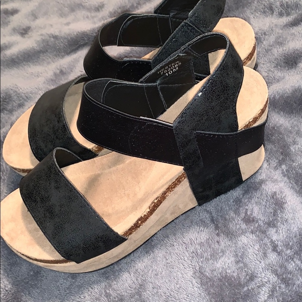 Never worn
